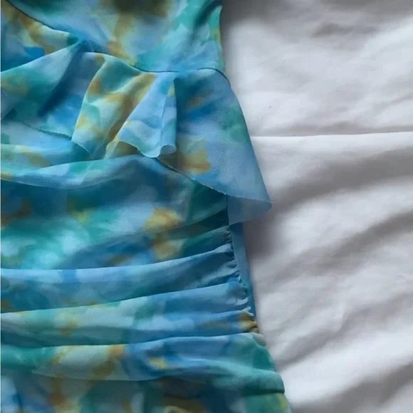 Small Blue & Yellow Zara Ruffled Top 🩵💛 - Picture 6 of 6